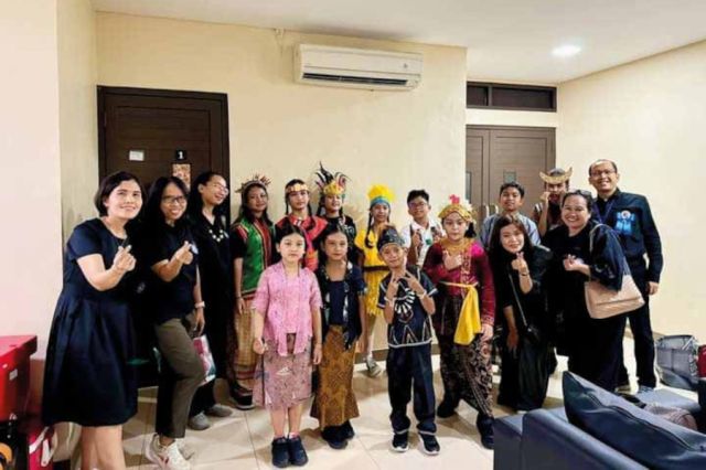 BIA - Charity Night Mother Teresa Penampilan Laskar Pelangi