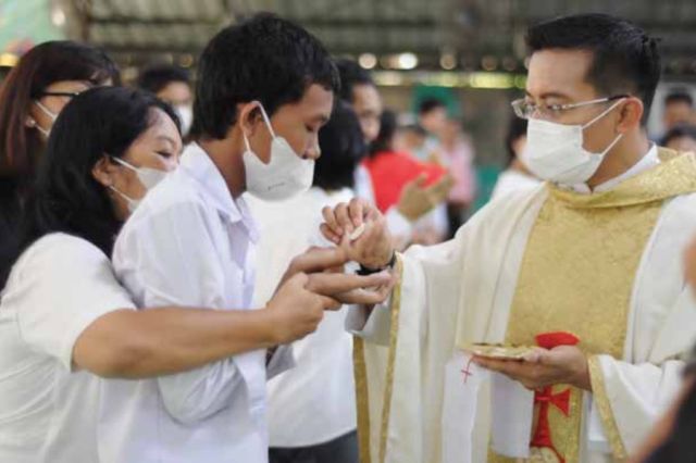 Penerimaan Komuni Pertama dan Sakramen Penguatan untuk 13 orang ABK dan UBK Paroki Cikarang